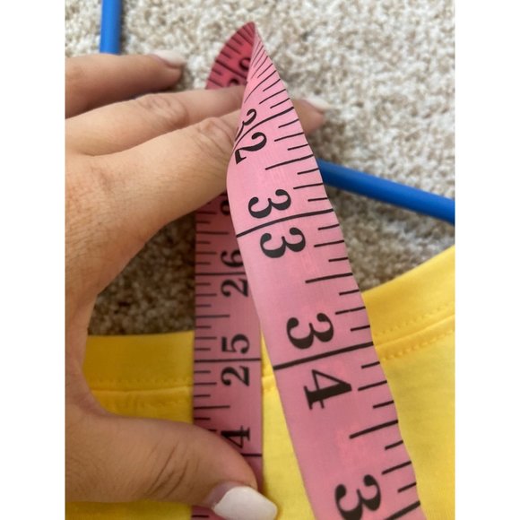 Woman’s Yellowstone Wheeler Graphic Print Yellow T Shirt Top Size XL - Picture 6 of 6